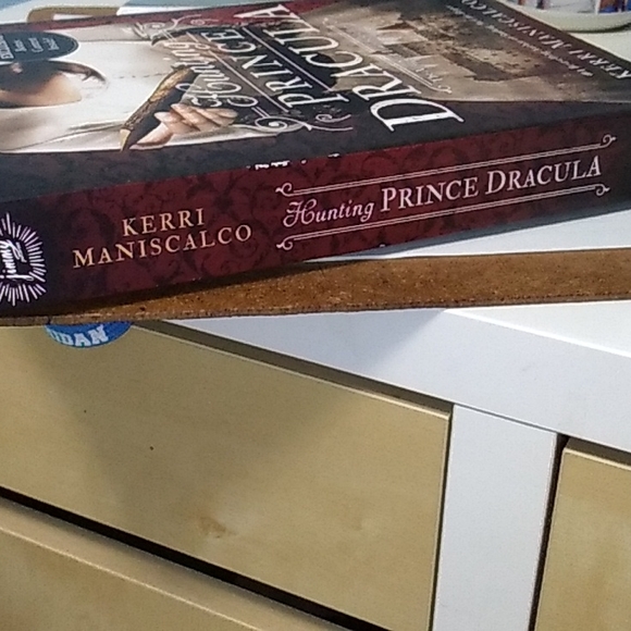 Hunting Prince Dracula By Kerri Maniscalco - Picture 5 of 5